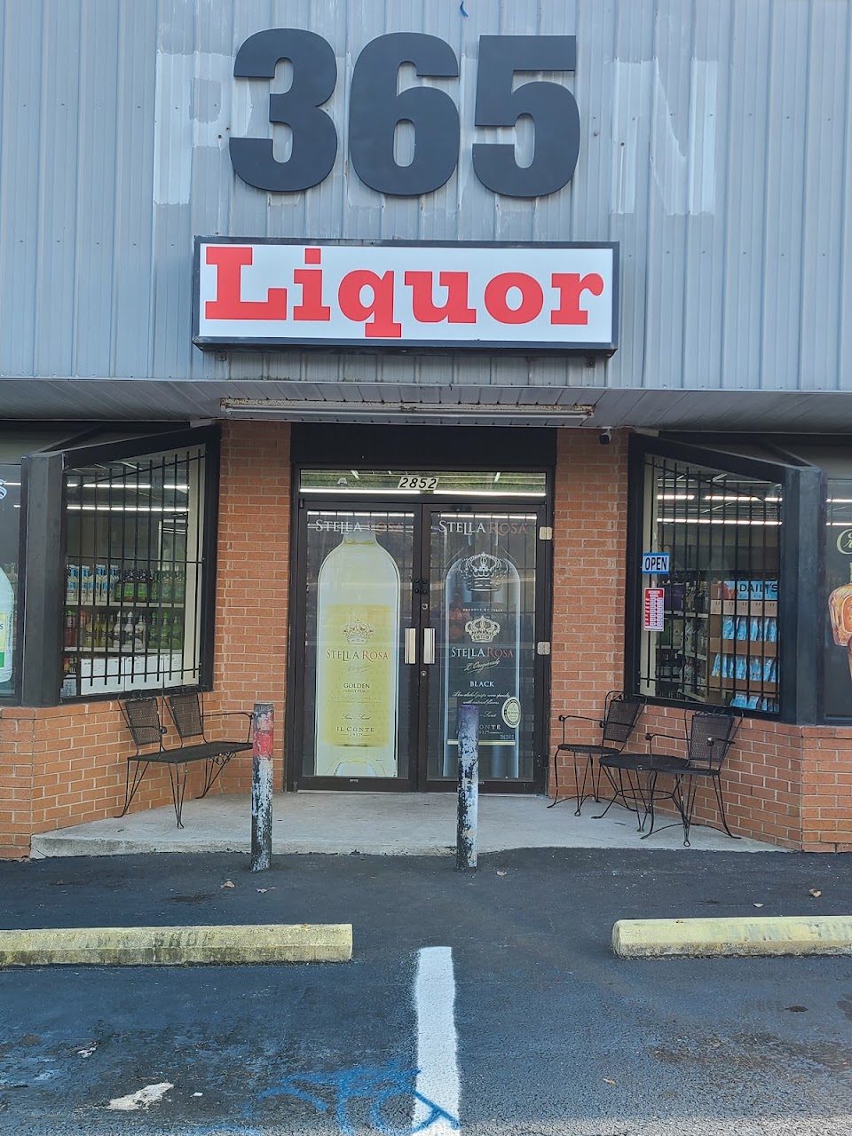 365 Liquors
