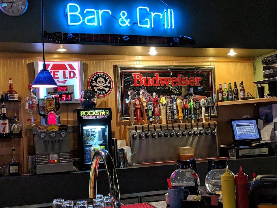 Jakes Bar & Grill