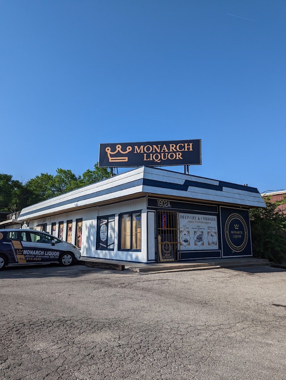 Monarch Liquor