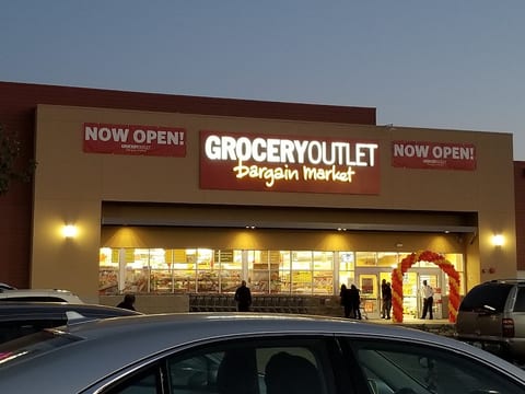Grocery Outlet Bargain Market