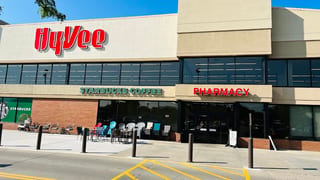 Hy Vee Food Store