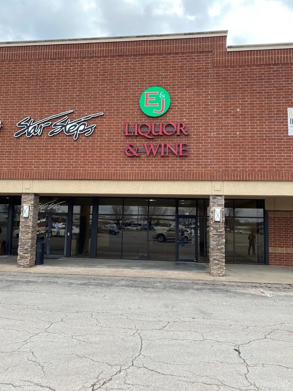 E & J Liquors