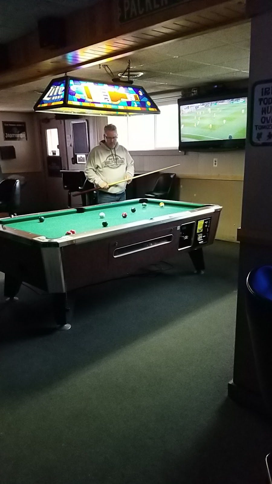 Hilltop Pub