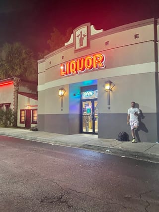 Liquor Plaza