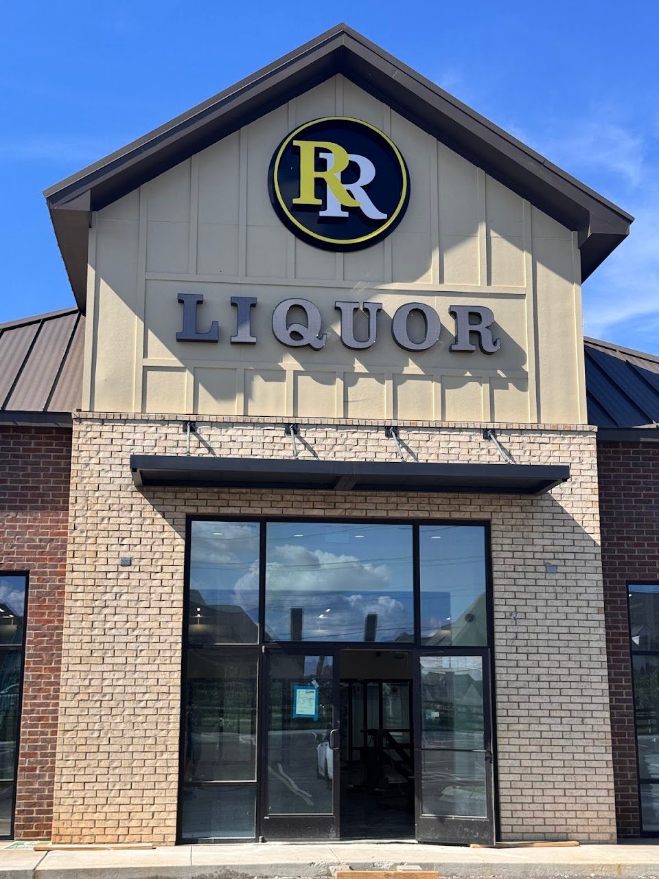 Gallatin Wine & Spirits