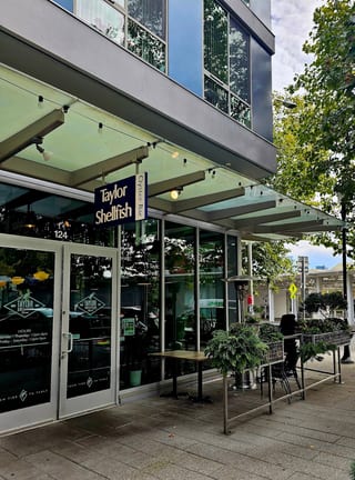 Taylor Shellfish Oyster Bar