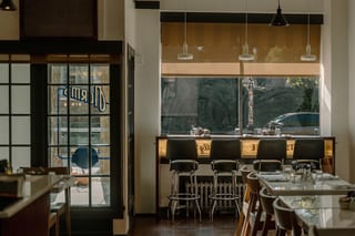 Metropolitan Bar & Kitchen