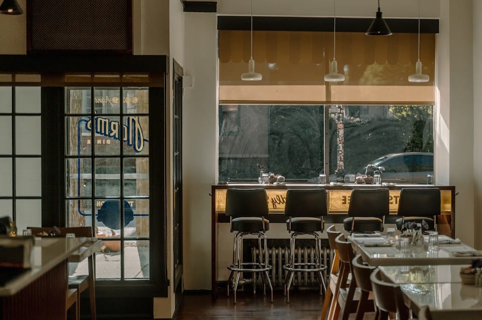 Metropolitan Bar & Kitchen