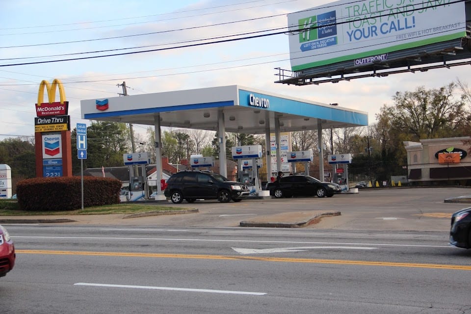 Chevron Food Mart- N. Decatur Rd
