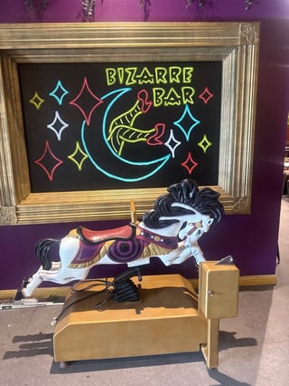 Bizarre Bar