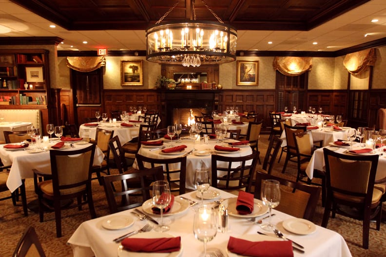 Dons Pomeroy House & Pub