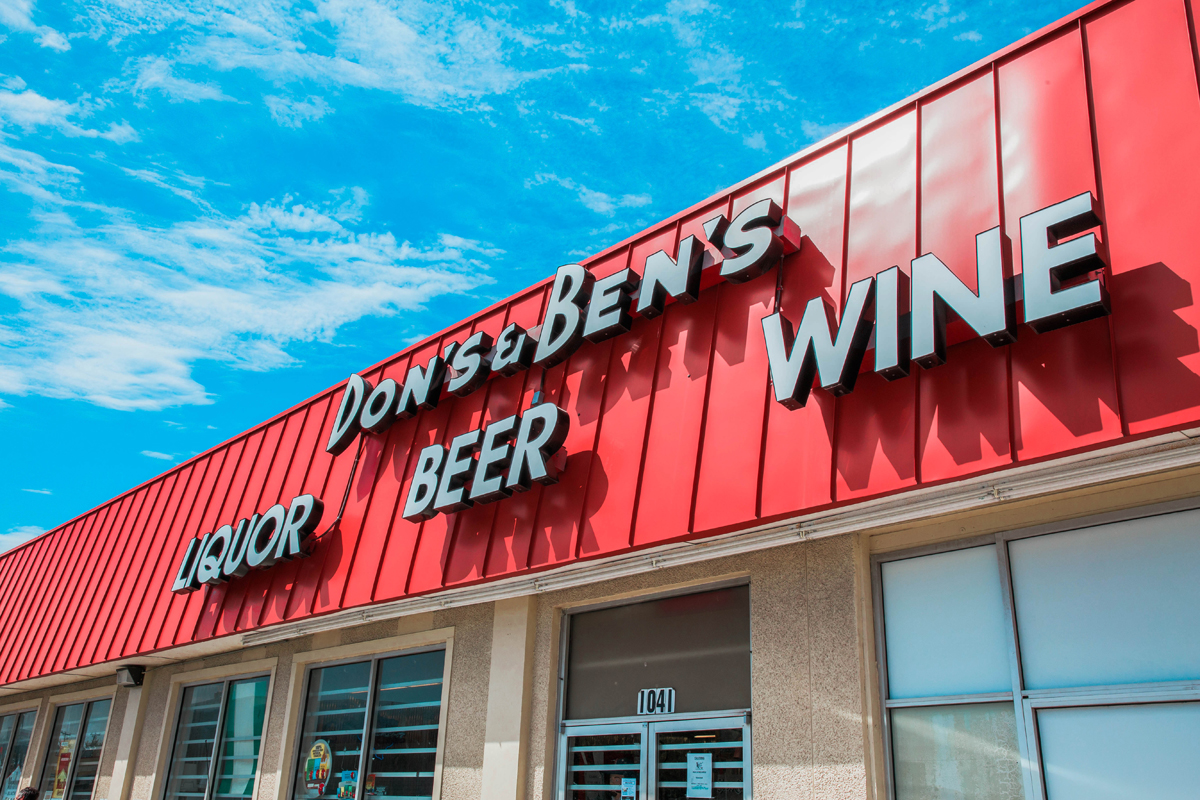 D & B Liquor #w28