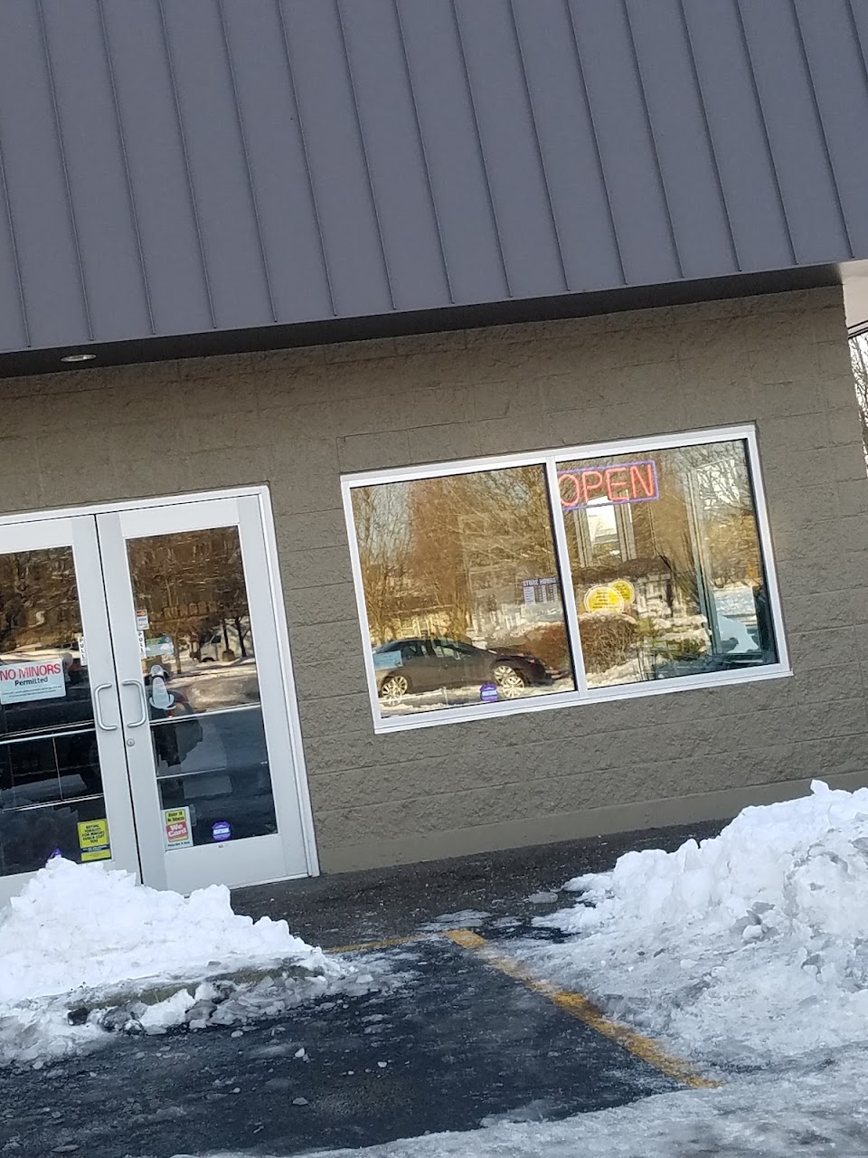 Jantzen Beach Liquor Store