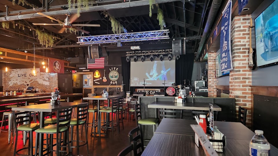 DAWGHOUSE SALOON
