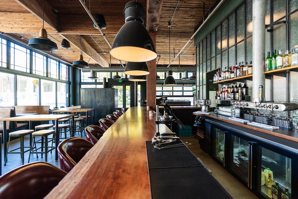Elysian Brewing – Capitol Hill Pub