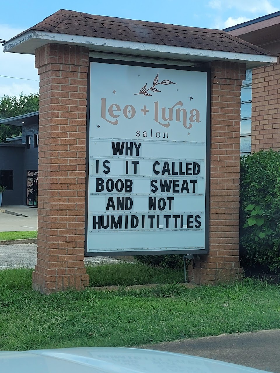Leo + Luna Salon