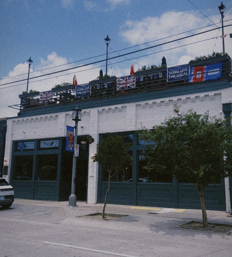 Queens Head Pub