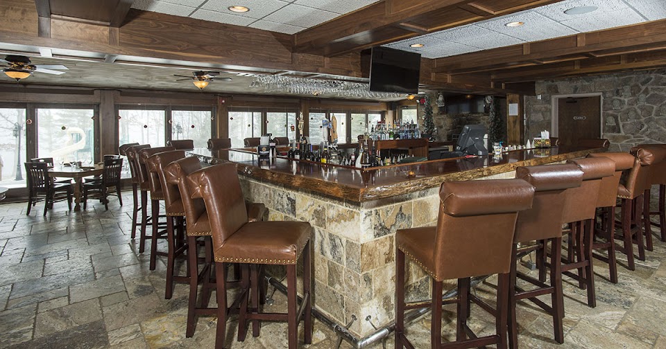 Dutchs At Silver Tree Inn