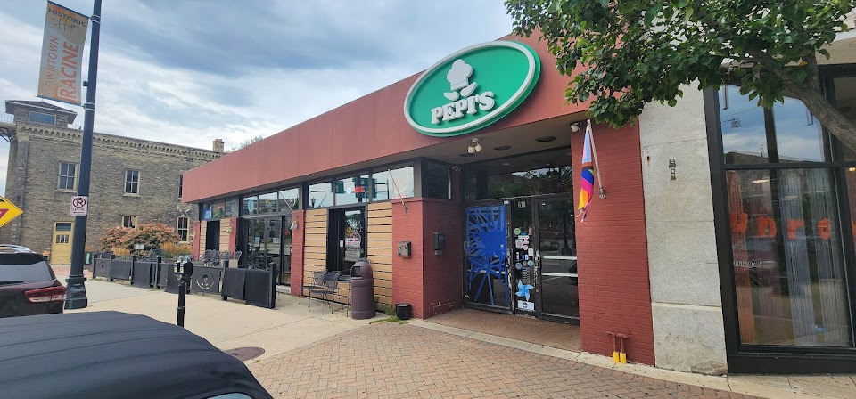 Pepis Pub And Grill