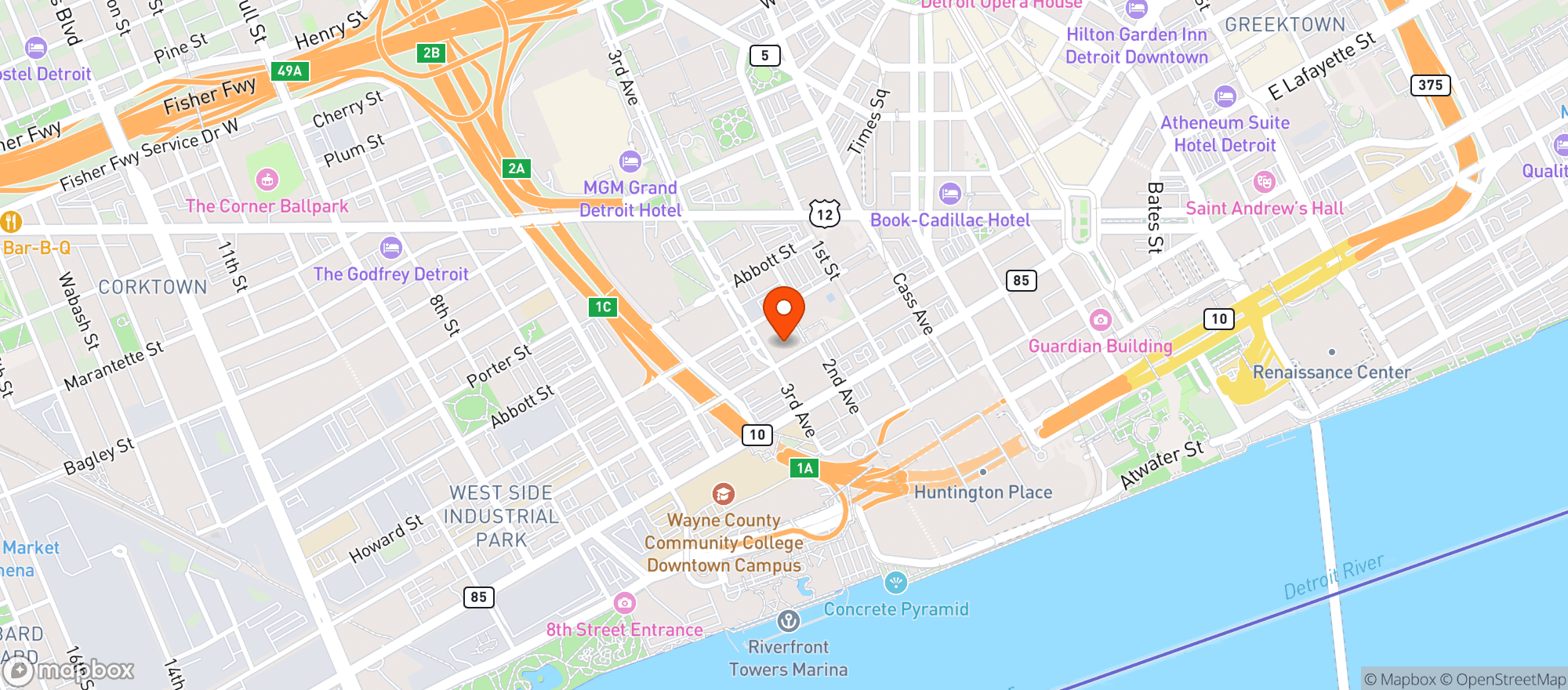 Map showing Five Iron Golf