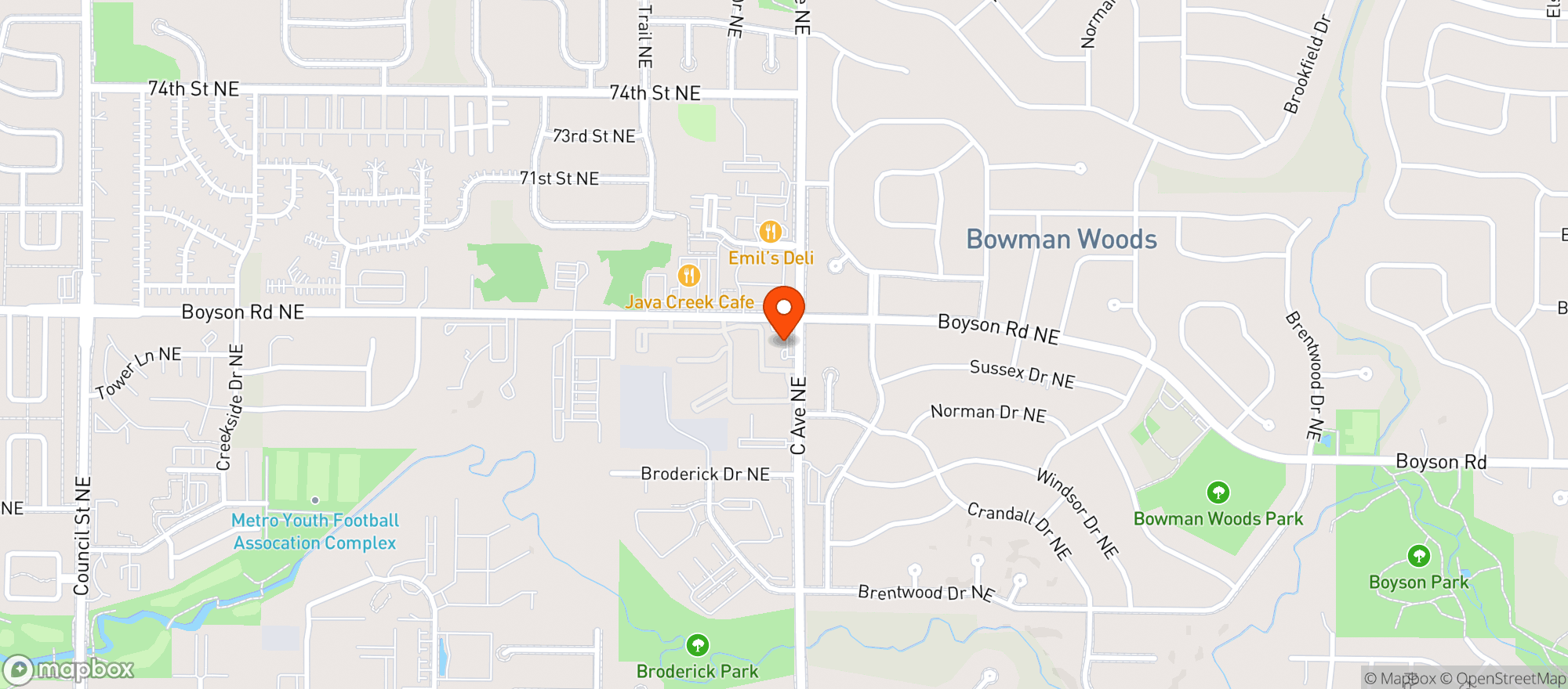 Map showing Hy Vee Drugstore
