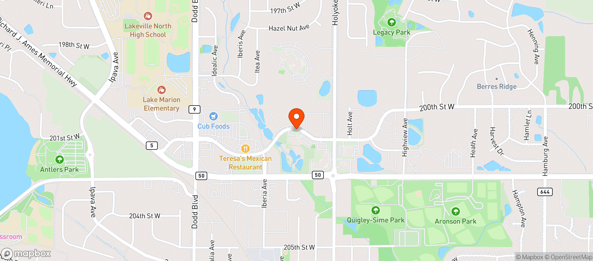 Map showing Lakeville Liquors